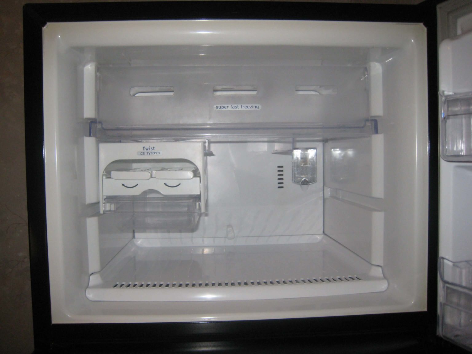 Этапы разморозки холодильника
