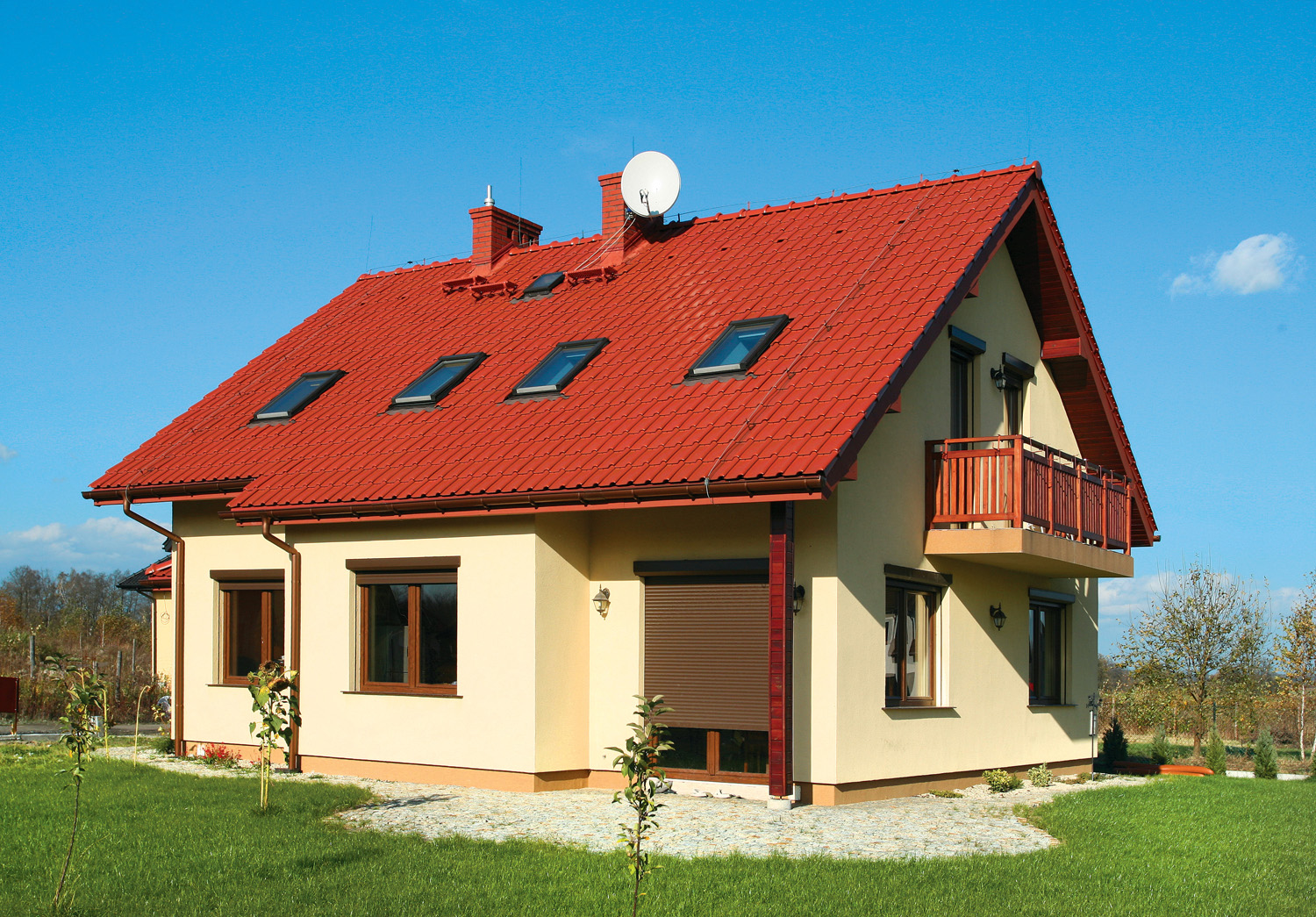 Лучше двухскатная или четырехскатная крыша для одноэтажного дома?